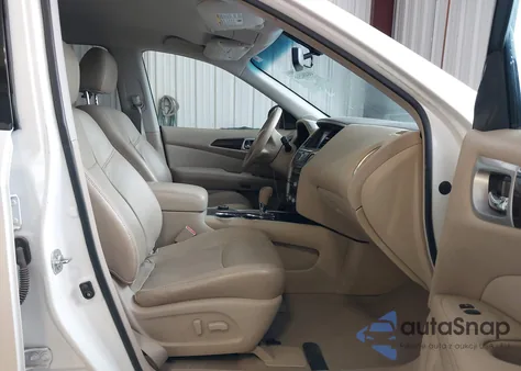 2013 Nissan Pathfinder Platinum z USA, uszkodzony, nr VIN 5N1AR2MM6DC639471